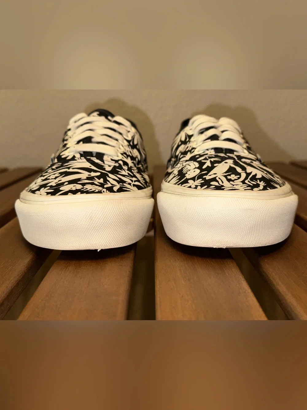 Vans Vault “Paradise”. 
Men US 09/ women US 10.5 - Picture 5 of 10